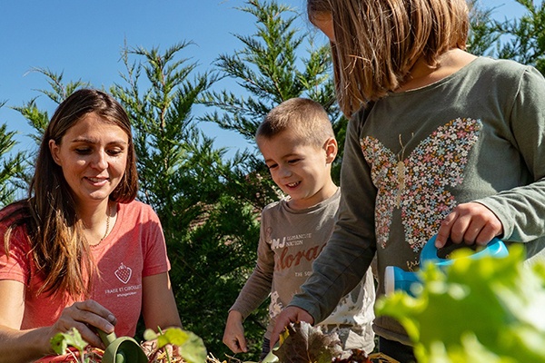 Un jardin potager pour sensibiliser partager transmettre aux enfants avec Fraise et Ciboulette